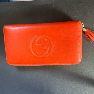 VTG Gucci Orange Leather Wallet with Tassel